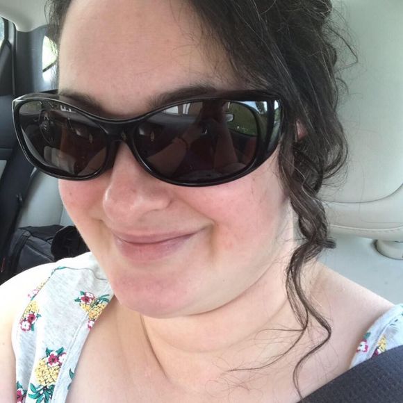 Meet your Posher, Anne-marie - Picture 1 of 1